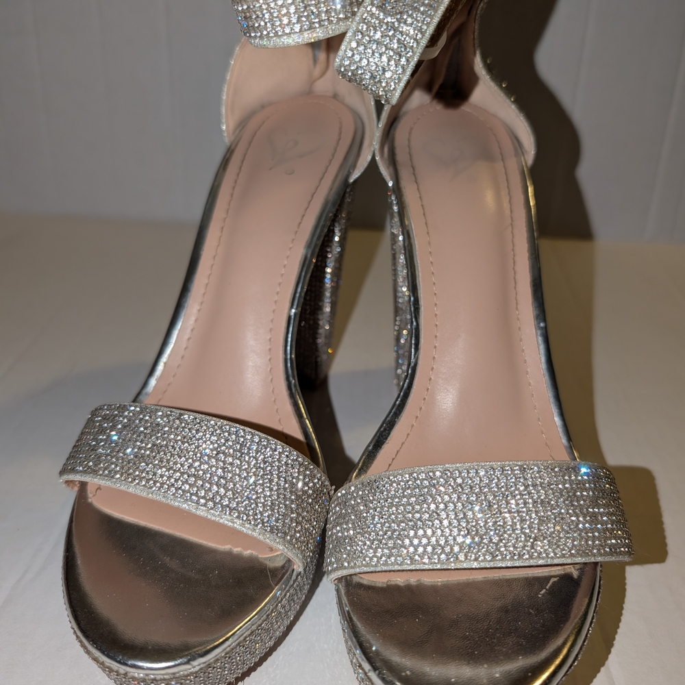 Windsor Silver Rhinestone Platform Block Heels NWT - image 3